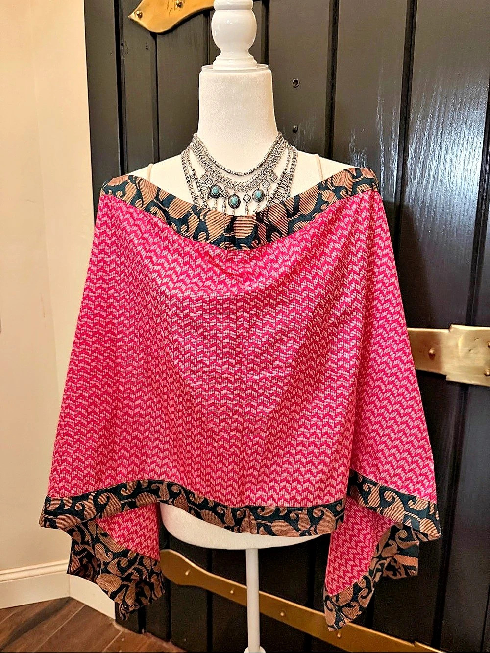 NWT Jaded Gypsy Pink Black Printed Tunic Cape Sari Poncho Boho Shirt Top Onesize